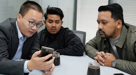 Complete Solutions in Macroad