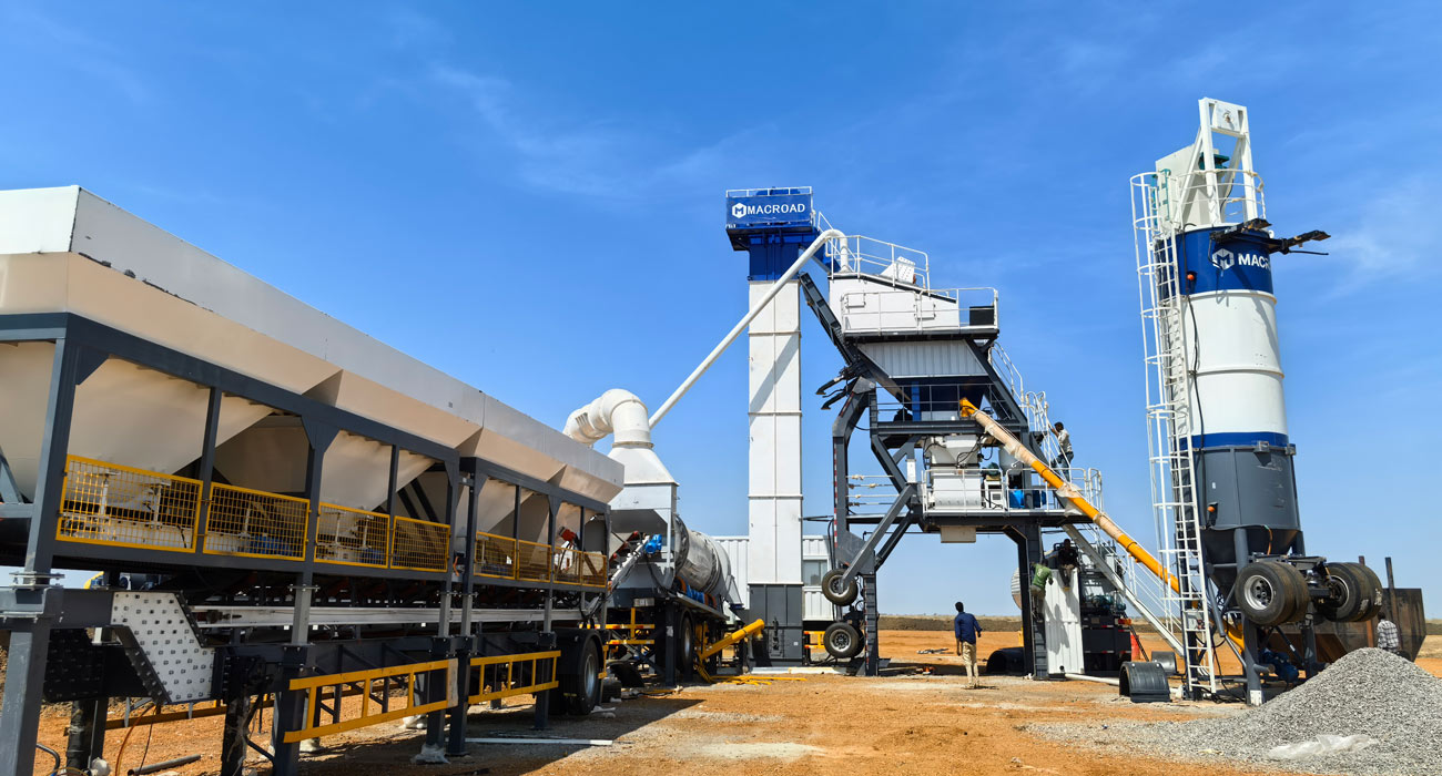 Mobile asphalt batching plant ALYQ100 100tph deployed for Sudan road construction