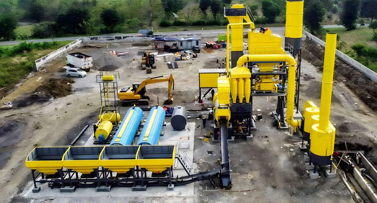 ALQ100 asphalt mixing plant on site in Indonesia