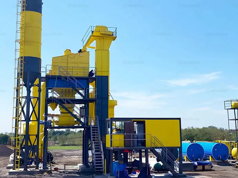 asphalt hot mix plant in Macroad