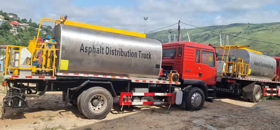 Asphalt Distributor machinery in Macroad