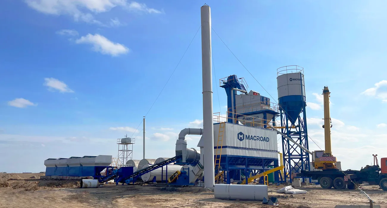Macroad asphalt plant in UAE