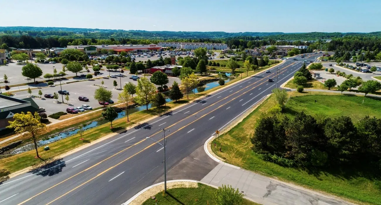 Municipal roads are an important driving force for urban development